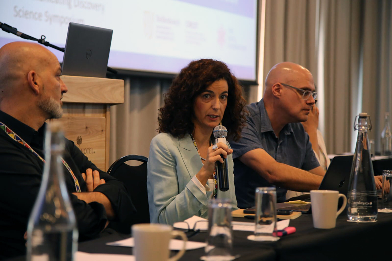 Marta Entradas (Instituto Universitário de Lisboa, Portugal) responded to a question during the panel discussion on "Building the Infrastructure for Effective Discovery Science Communication."