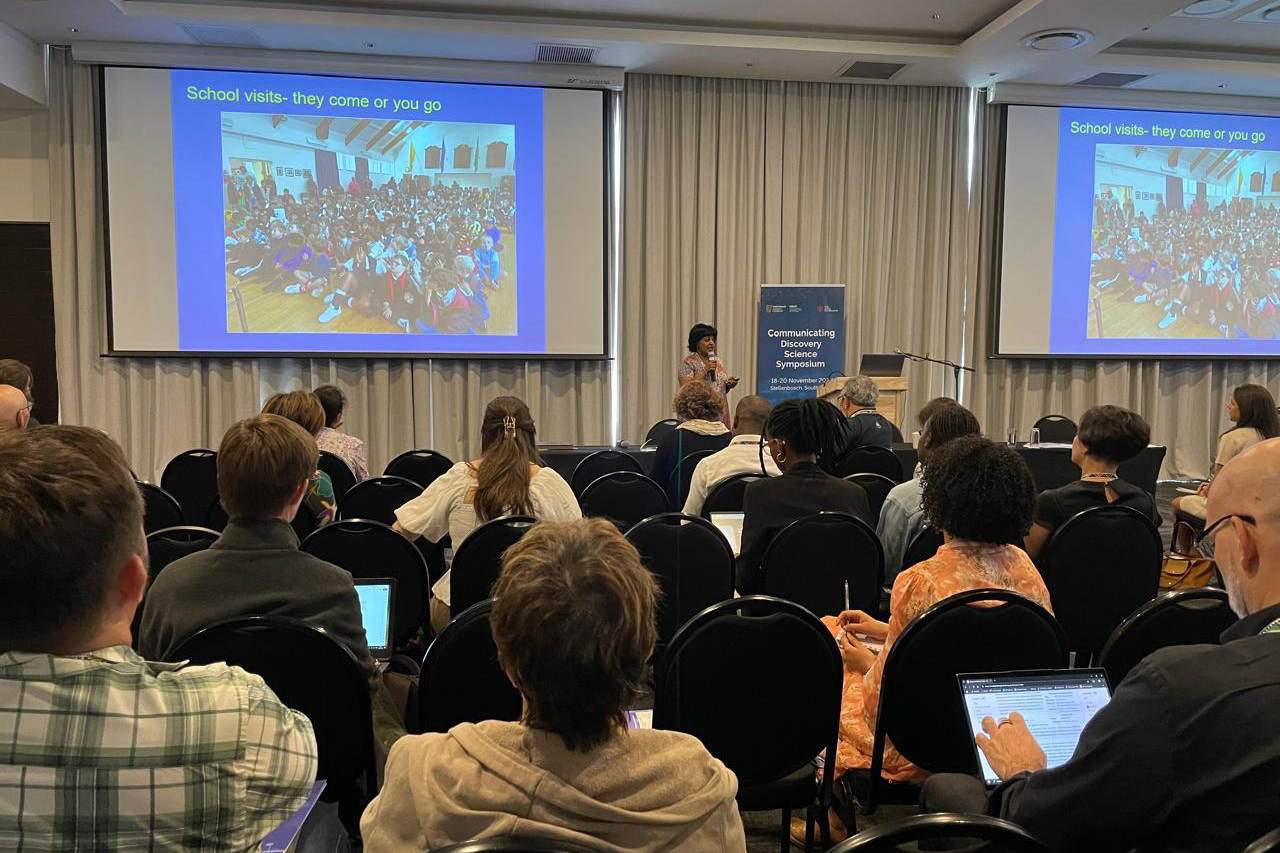 Anusuya Chinsamy-Turan (University of Cape Town, South Africa) shared her experiences in the field of Paleo-biology, focusing on the study of ancient life forms through fossils and other evidence.