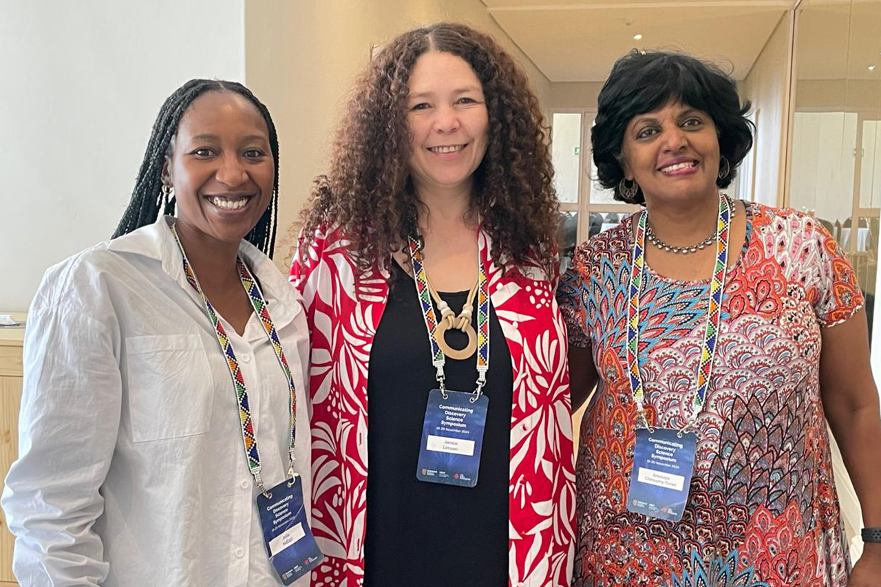 South African delegates Julia Ndlazi (Africa Health Research Institute), Janice Limson (Rhodes University), and Anusuya Chinsamy-Turan (University of Cape Town) connect during the event.