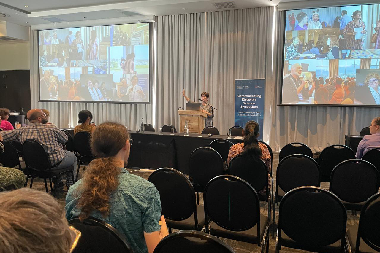 Marina Joubert (Stellenbosch University, South Africa) warmly welcoming delegates to the final morning of the symposium, setting the stage for a day of insightful discussions and knowledge sharing.